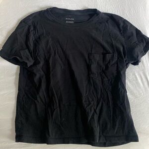 Everlane tee shirt